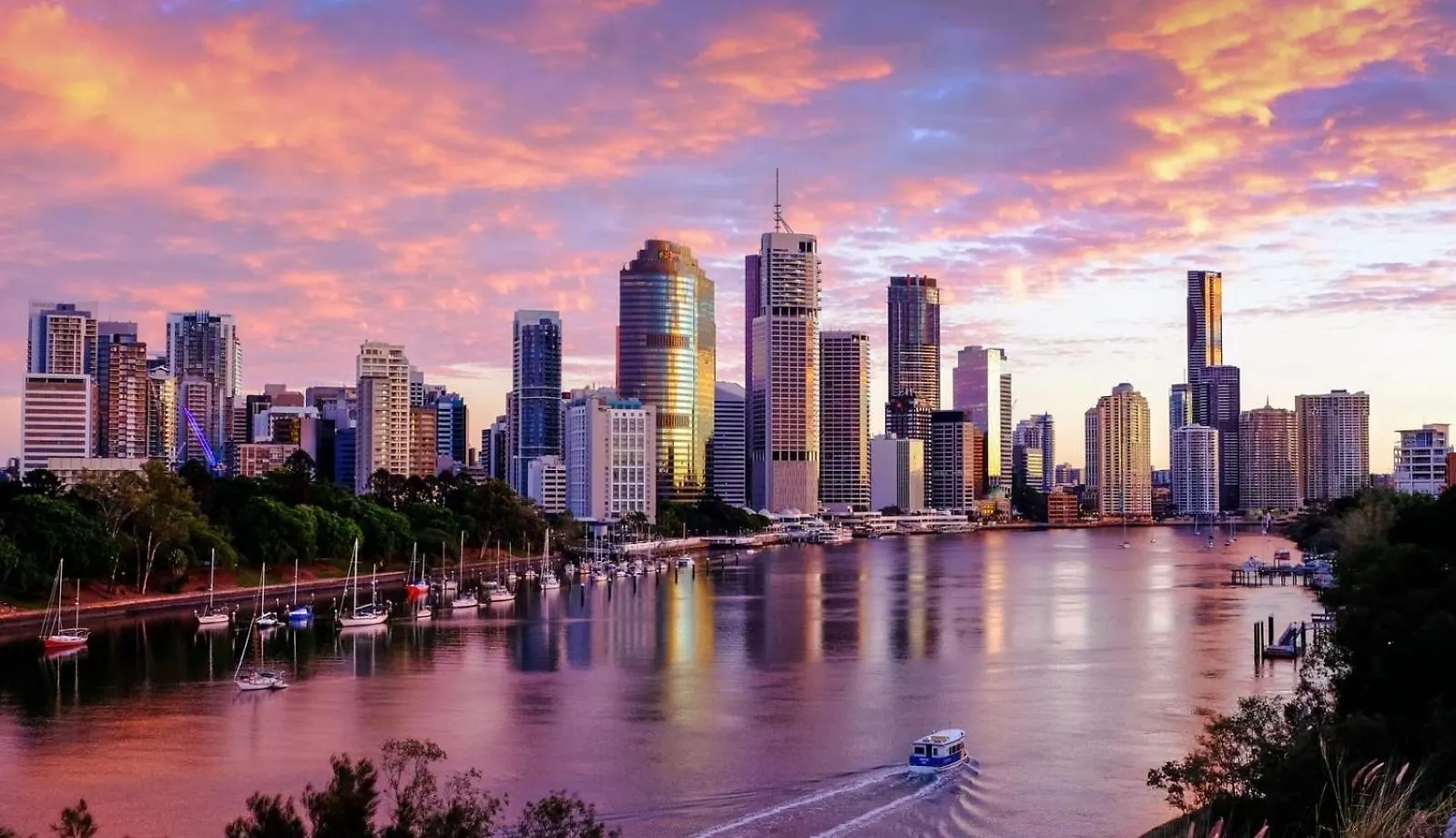 Altitude Suite 2Br - Stunning Views, Pool & Parking Brisbane